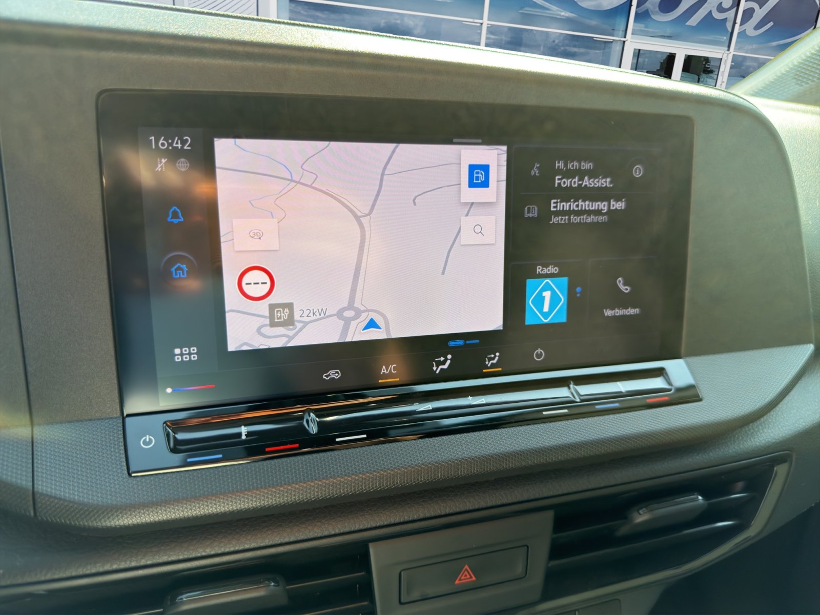 Fahrzeugabbildung Ford Transit Connect Trend L2 Kasten