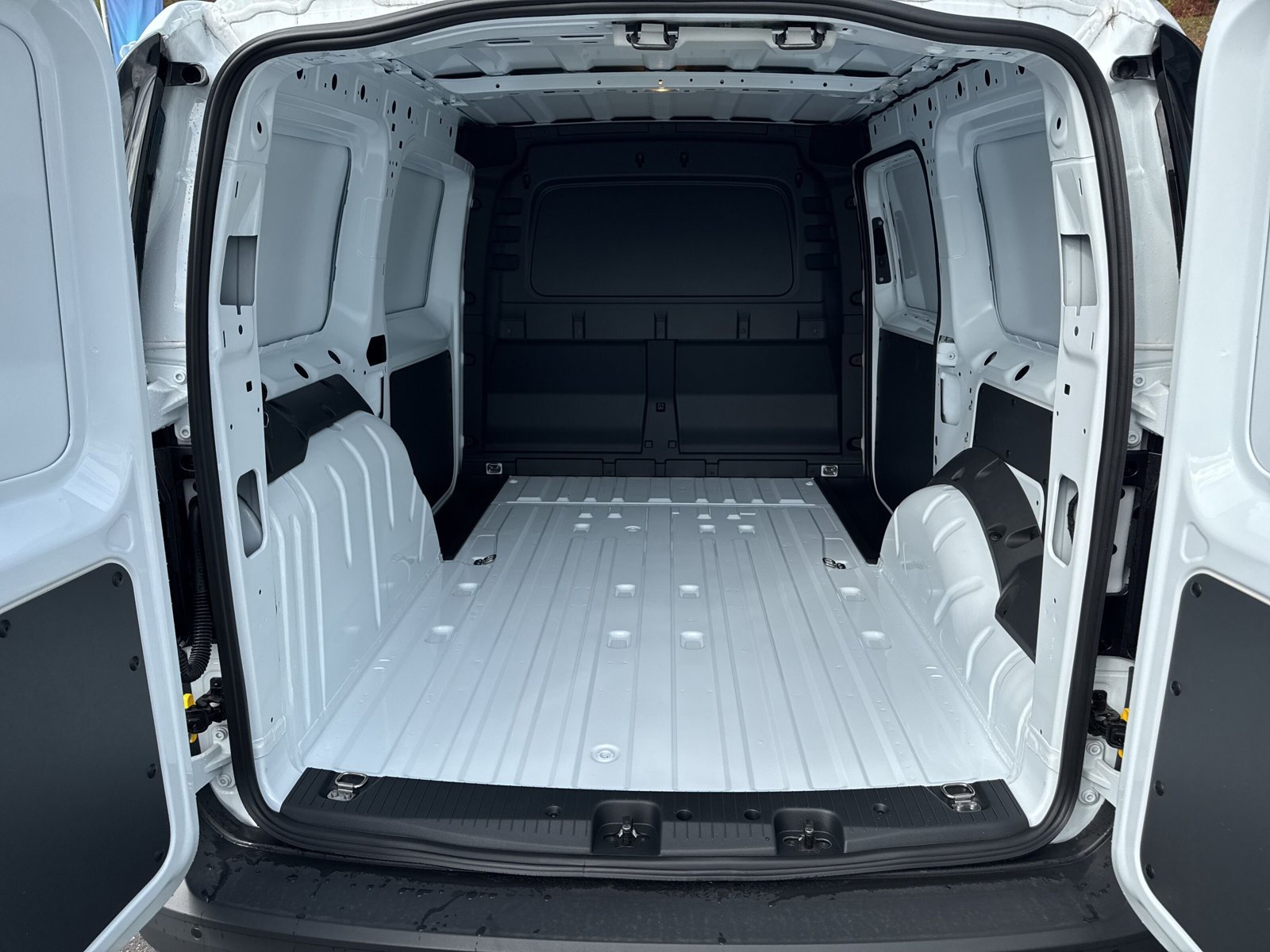 Fahrzeugabbildung Ford Transit Connect Trend L2 Kasten