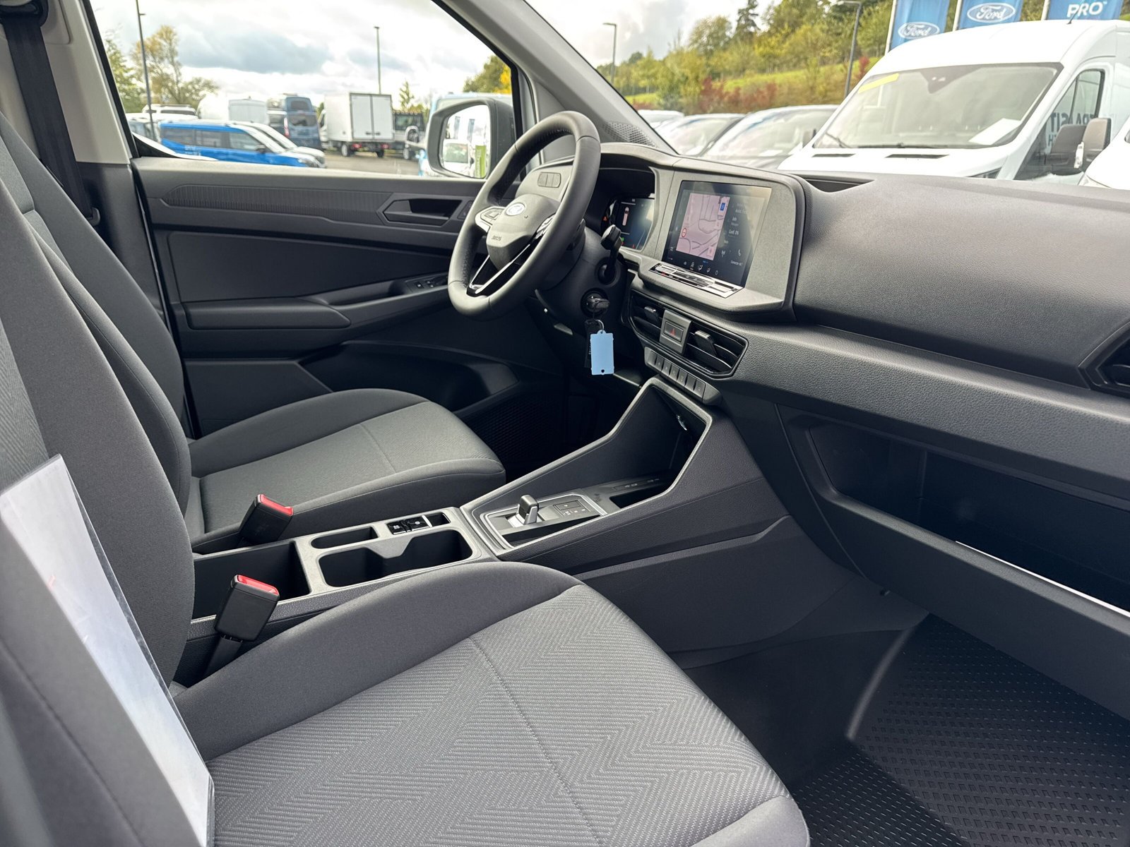 Fahrzeugabbildung Ford Transit Connect Trend L2 Kasten