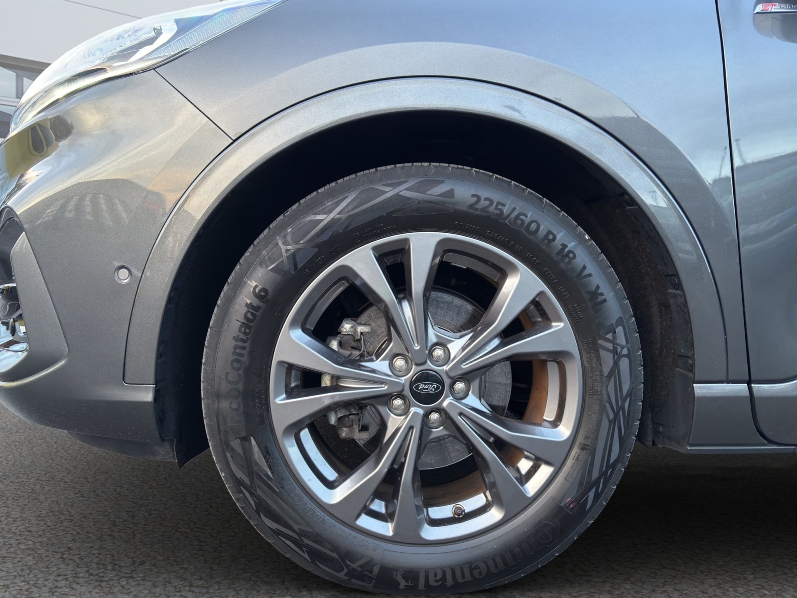 Fahrzeugabbildung Ford Kuga ST-Line X #Winterpaket