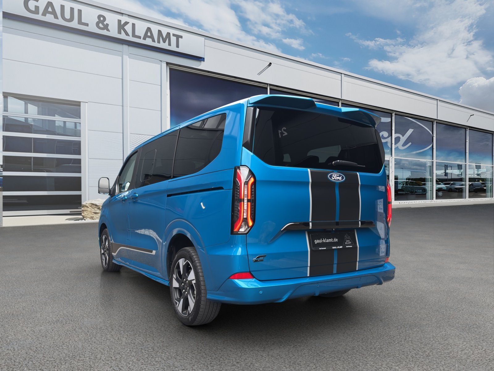 Fahrzeugabbildung Ford Tourneo Custom Elektro eMotor 340 L1 #Sport #RWD #sofort