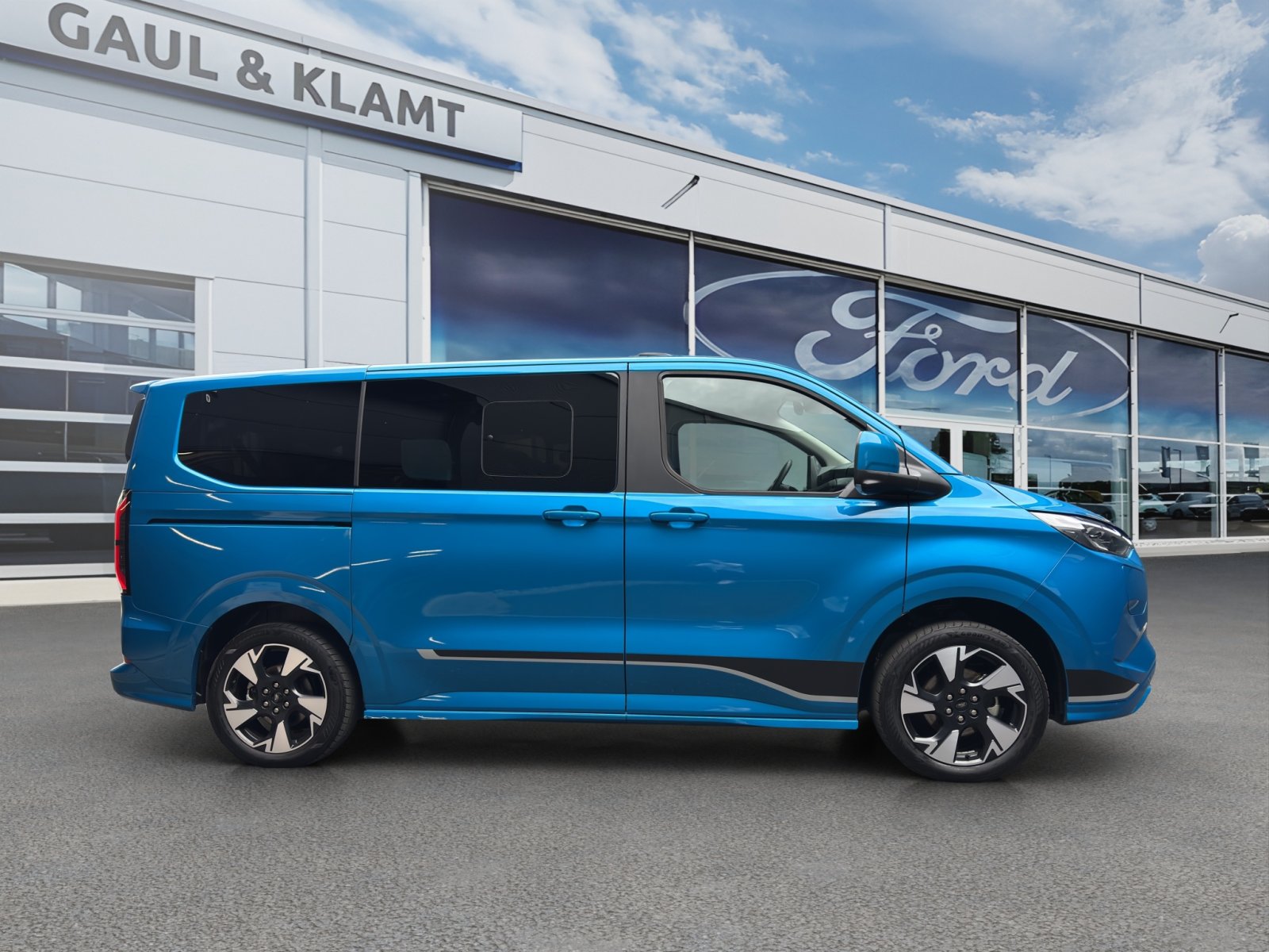Fahrzeugabbildung Ford Tourneo Custom Elektro eMotor 340 L1 #Sport #RWD #sofort