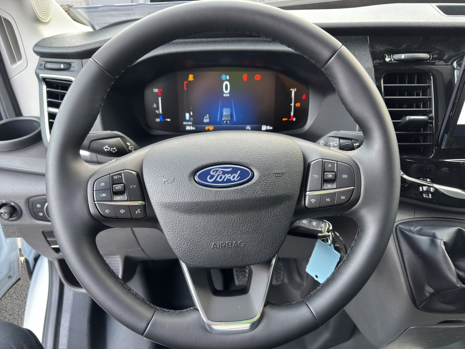 Fahrzeugabbildung Ford Transit 350 L4 Doppelkabine Trend Pritsche