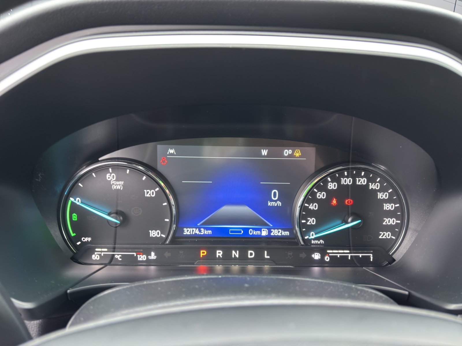 Fahrzeugabbildung Ford Kuga 2.5l PHEV Plug-In Hybrid Cool & Connect #AHK