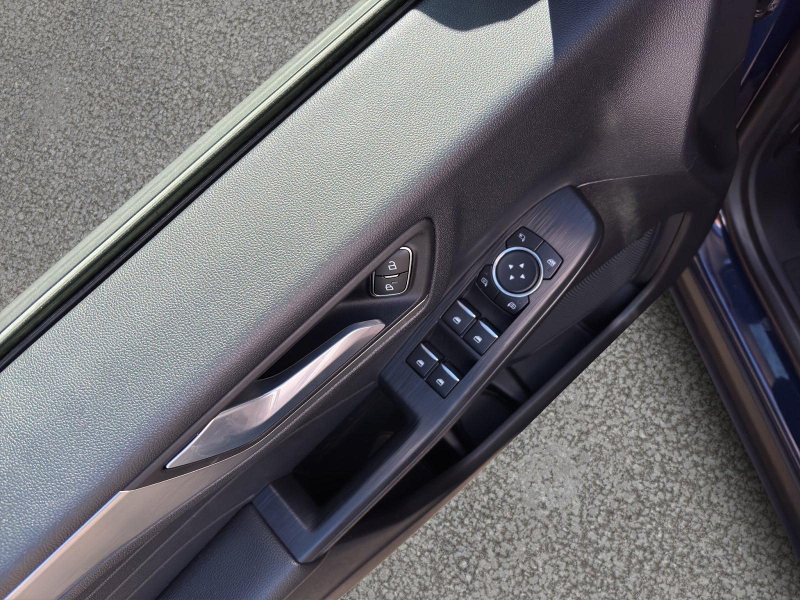 Fahrzeugabbildung Ford Kuga 2.5 PHEV Plug-In Hybrid Titanium #Rückfahrkamera