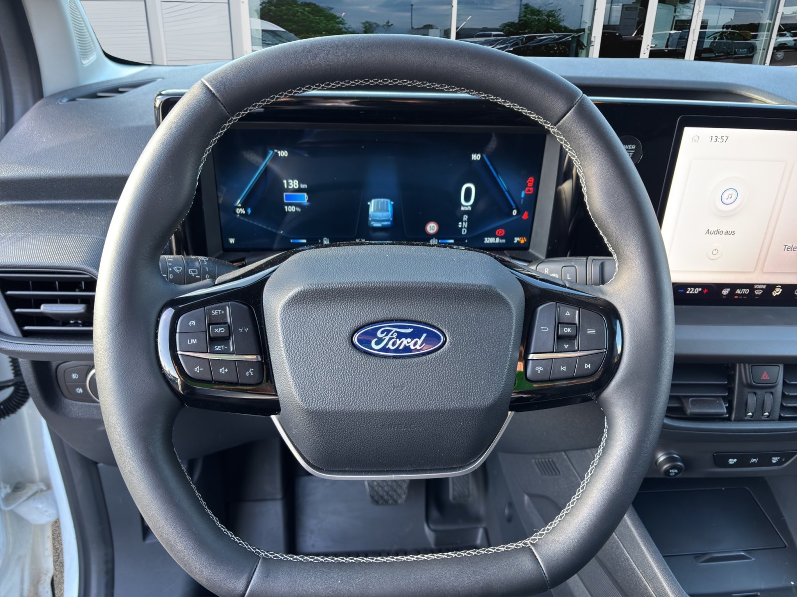 Fahrzeugabbildung Ford Transit Courier BEV Trend eMotor