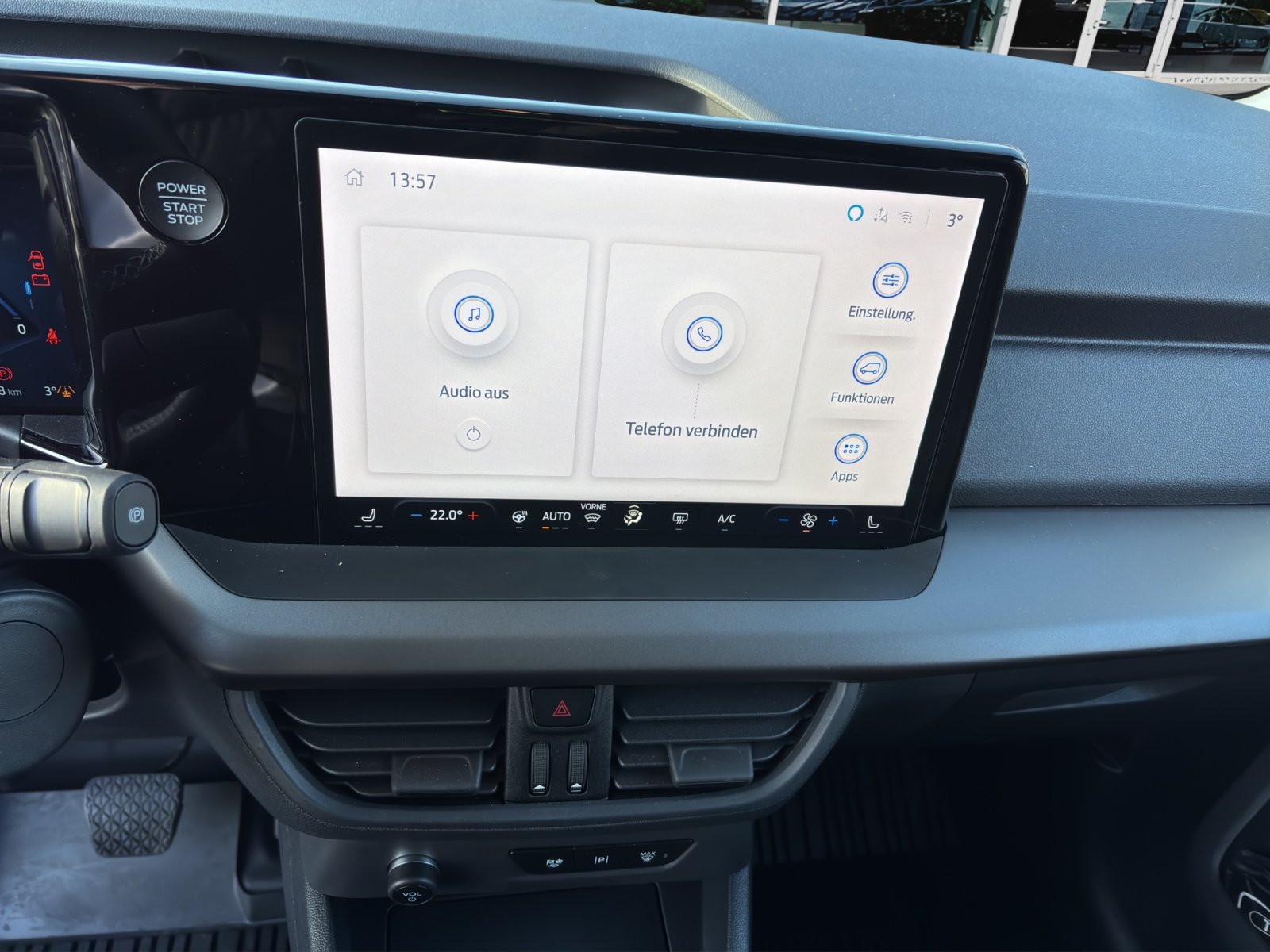 Fahrzeugabbildung Ford Transit Courier BEV Trend eMotor