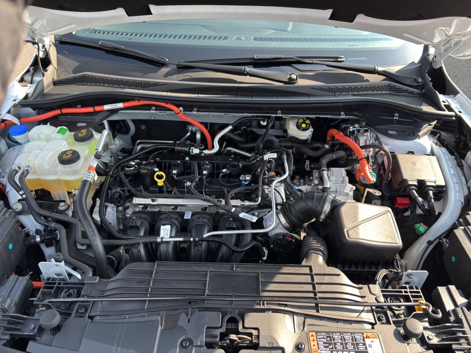 Fahrzeugabbildung Ford Kuga Hybrid Titanium PHEV