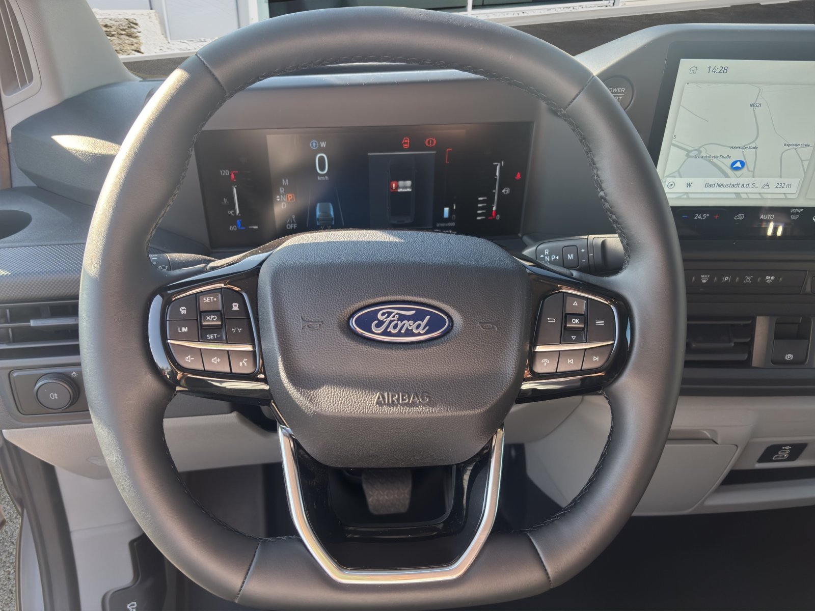 Fahrzeugabbildung Ford Transit Custom 2.0 Ecoblue 320 L1 Trail AWD