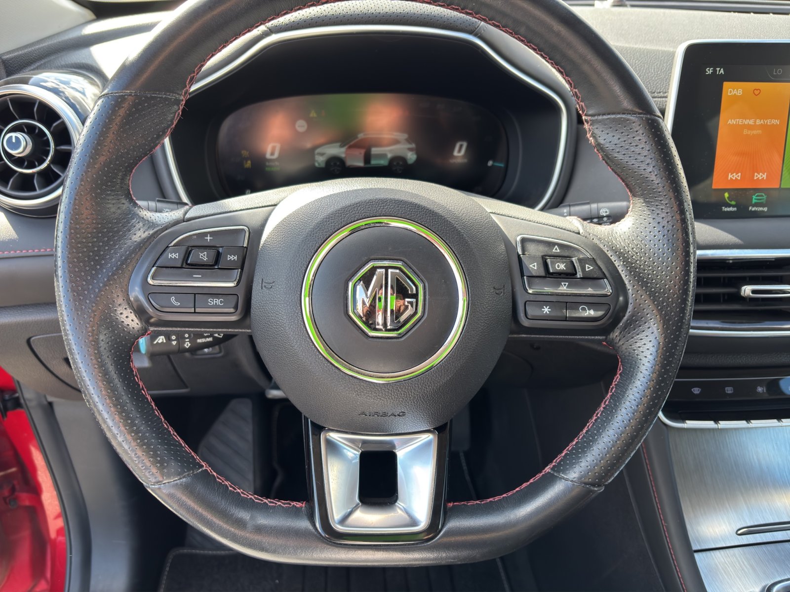 Fahrzeugabbildung MG EHS Comfort PHEV