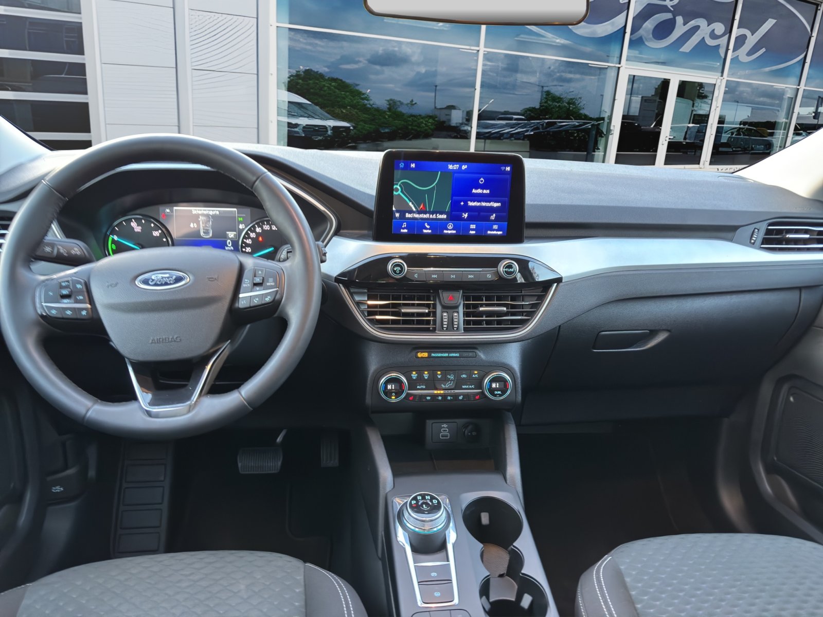 Fahrzeugabbildung Ford Kuga Plug-In Hybrid Cool & Connect #Winterpaket